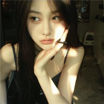 伏狮艶后